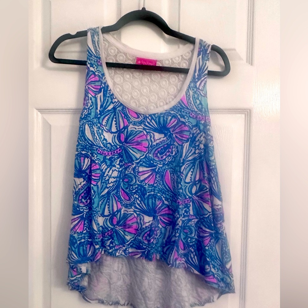 Lilly Pulitzer Colorful tank top. Lace detail